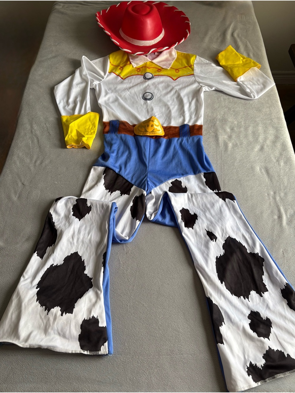 Disney/Pixar Jessie’s Costume with Hat - Yellow, Blue & Cowprint
